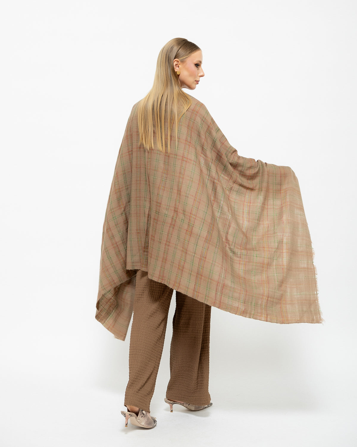 Exquisite 100% Shahtoosh shawl